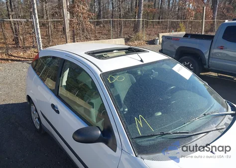 2002 Ford Focus Zx3 z USA, uszkodzony, nr VIN 3FAFP31372R222530